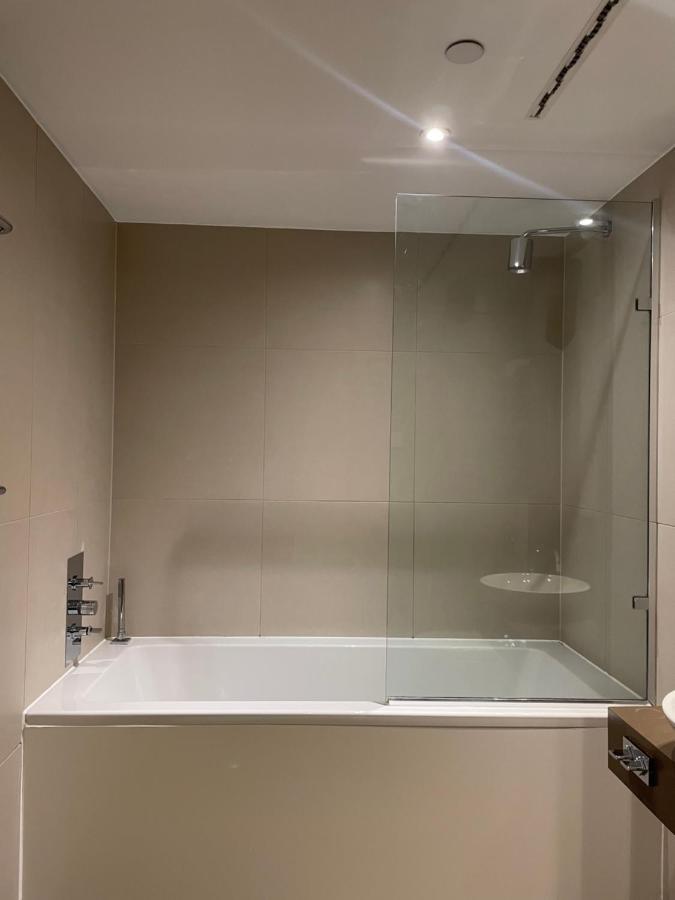 Shared Apartment In Central Лондон Экстерьер фото