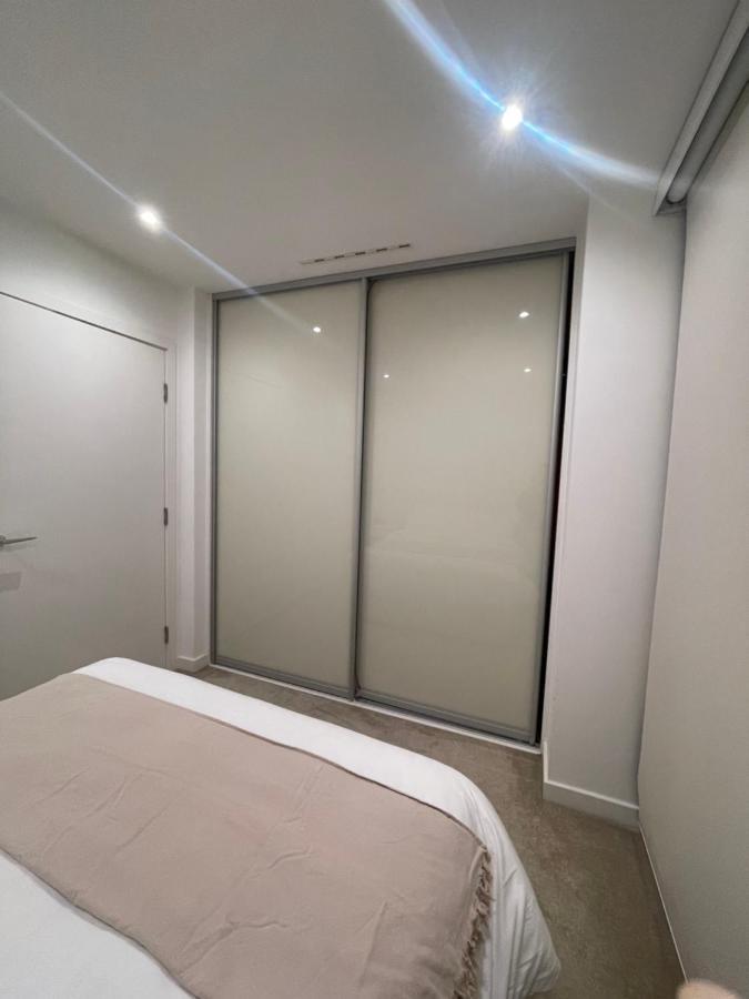 Shared Apartment In Central Лондон Экстерьер фото