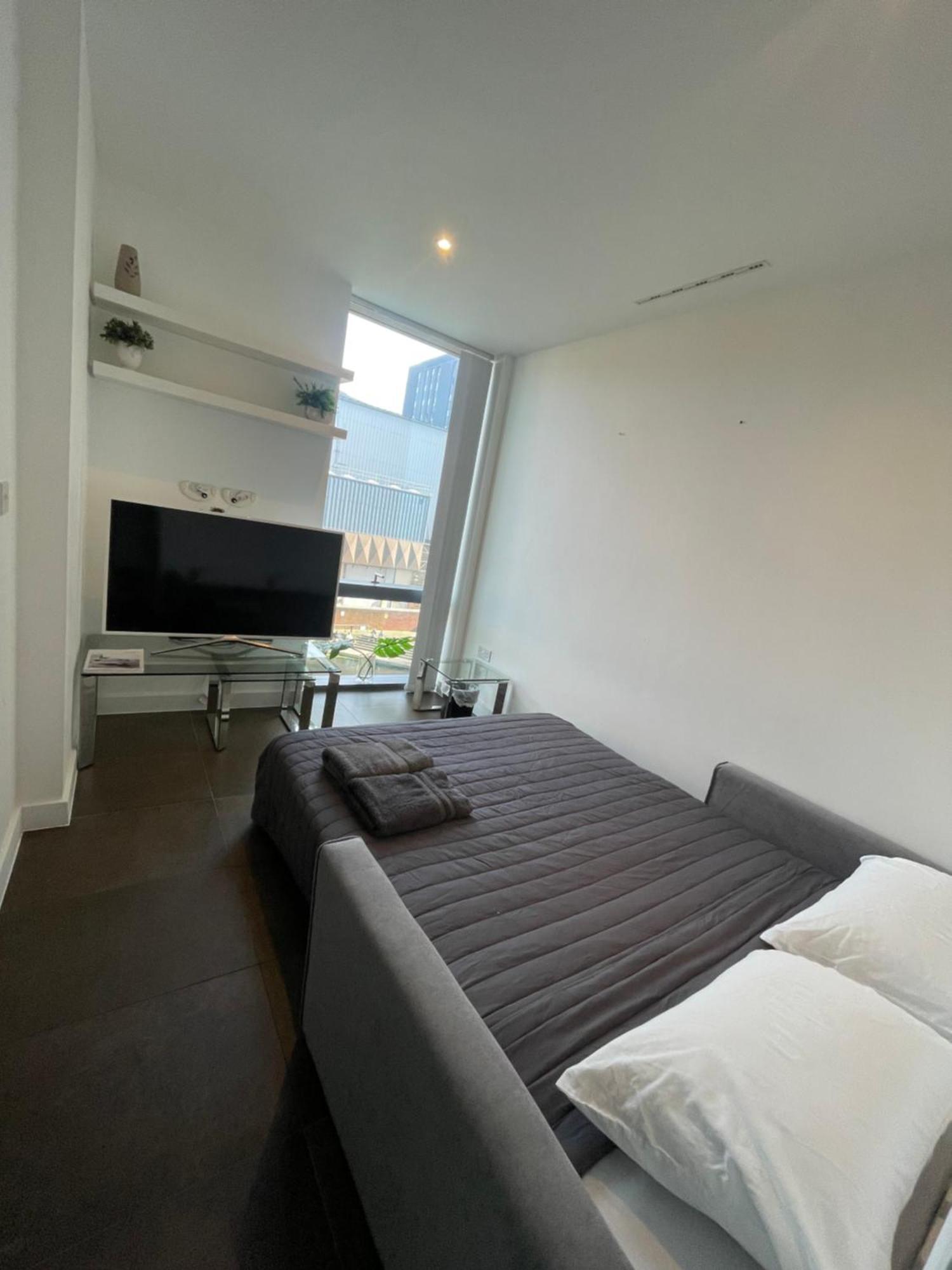 Shared Apartment In Central Лондон Экстерьер фото