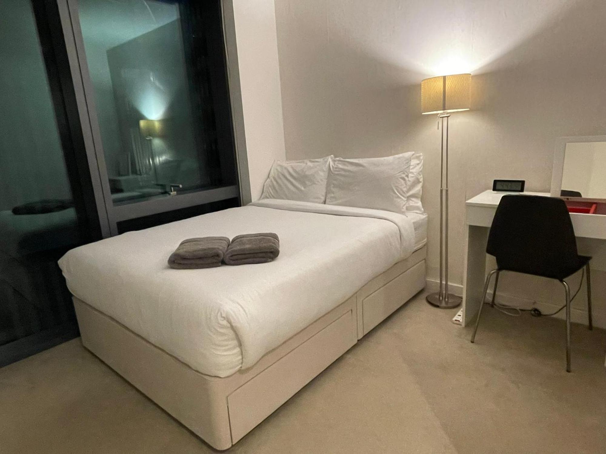 Shared Apartment In Central Лондон Экстерьер фото